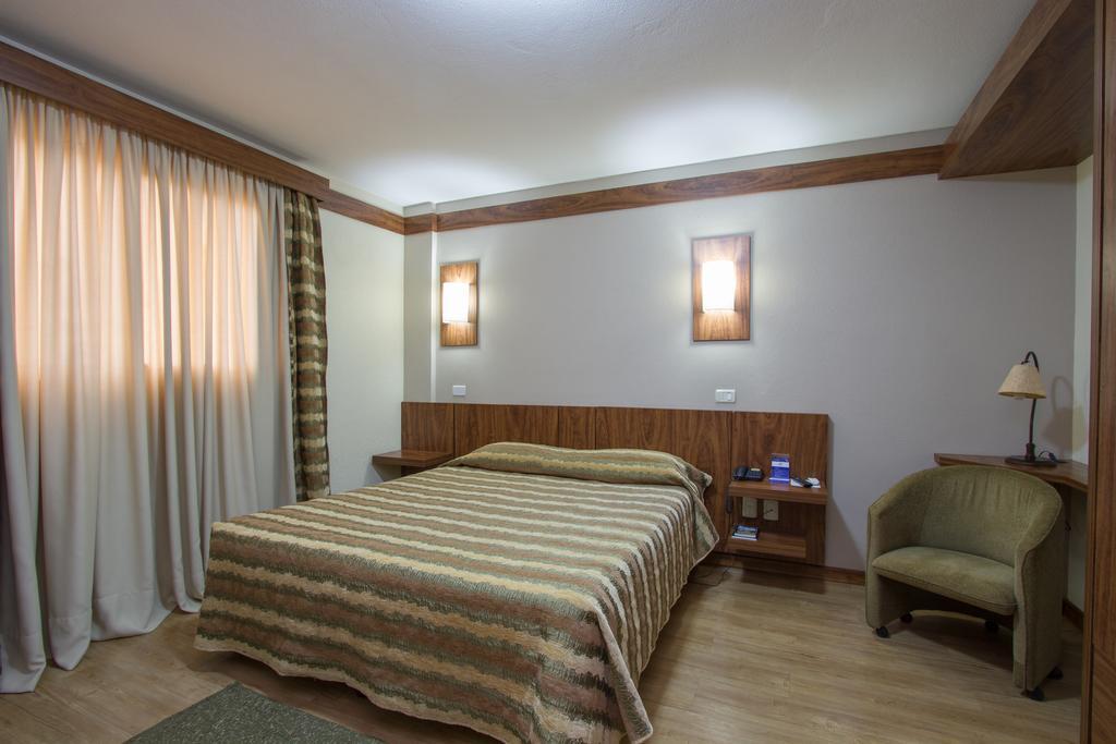 Hotel Le Canard Lages Exteriör bild
